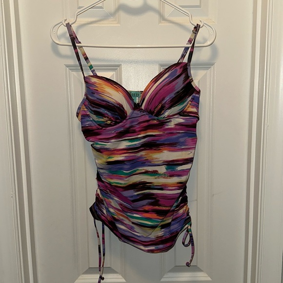 Used Assets by Sara Blakely Spanx Multicolor Tankini Swim Top Women Size Medium - Picture 1 of 4